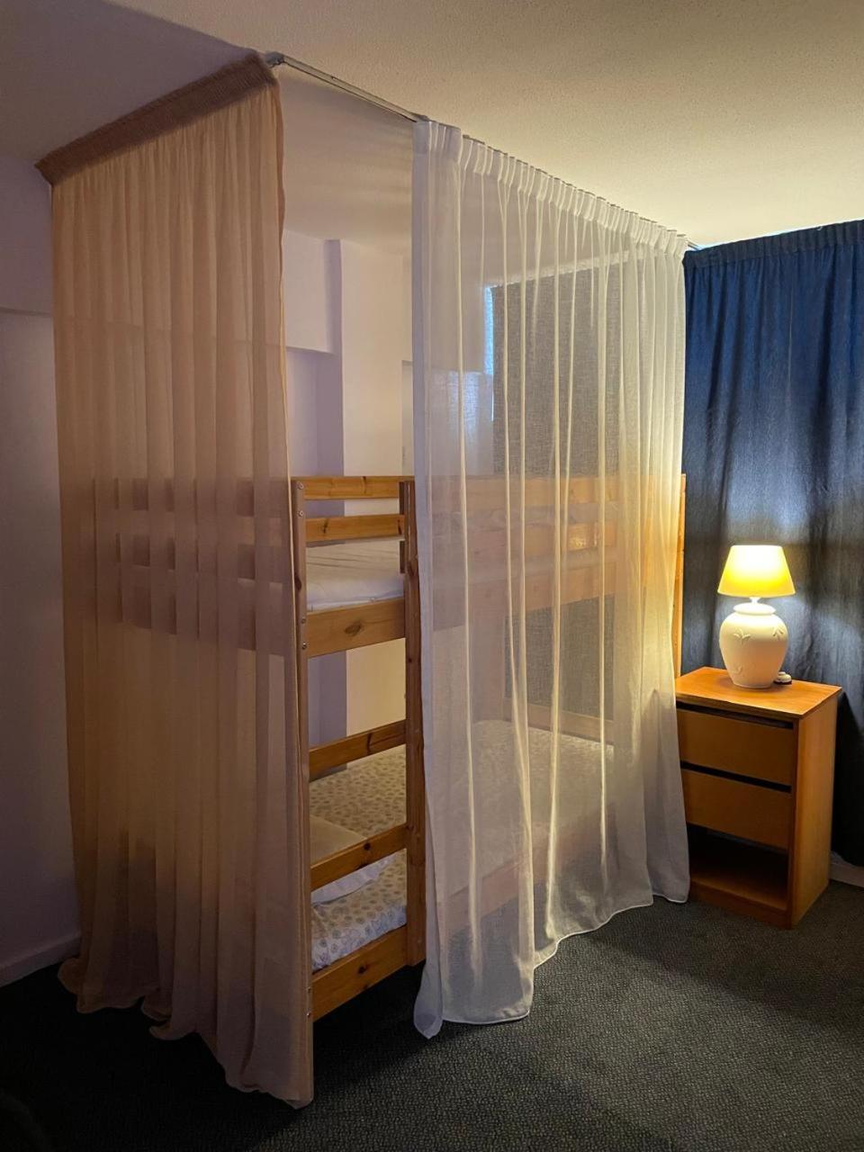 Premium Hostel Marina Paphos Luaran gambar