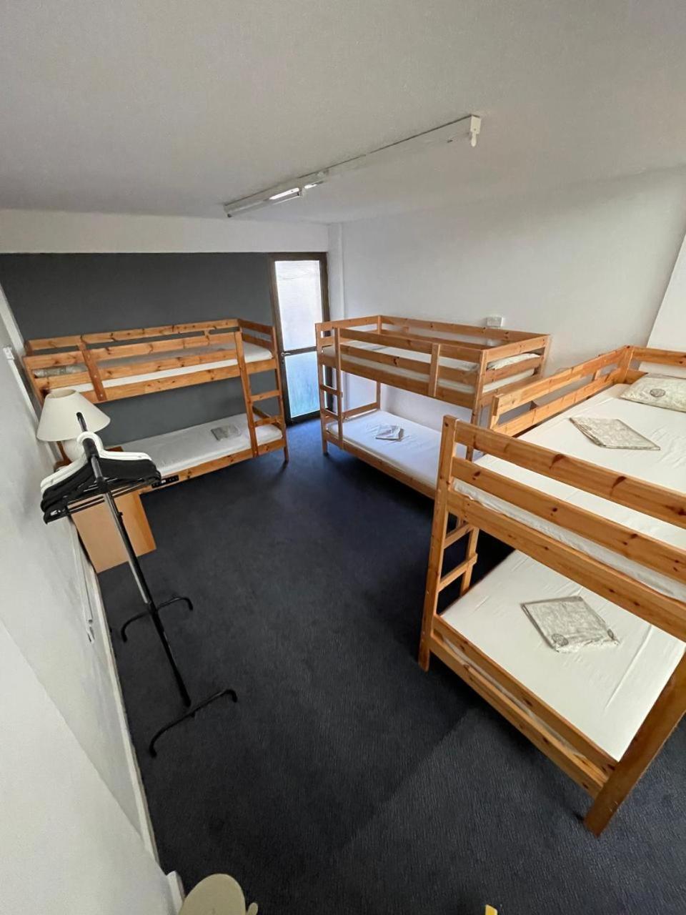 Premium Hostel Marina Paphos Luaran gambar