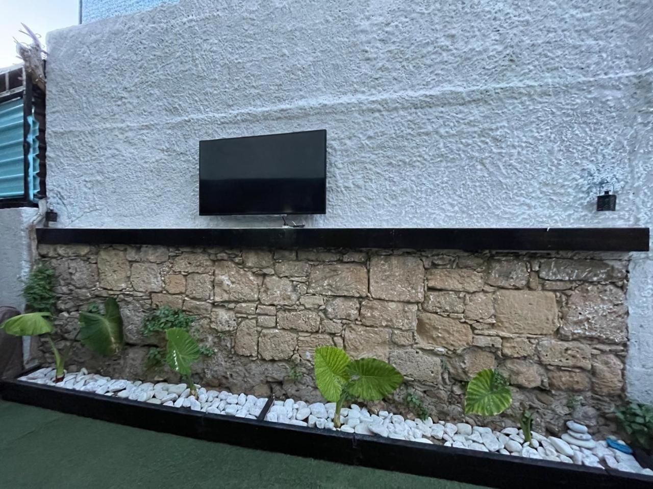 Premium Hostel Marina Paphos Luaran gambar