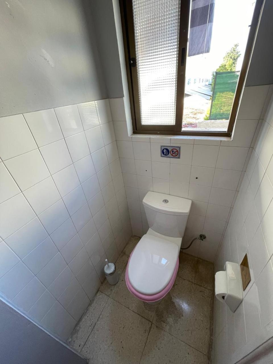 Premium Hostel Marina Paphos Luaran gambar