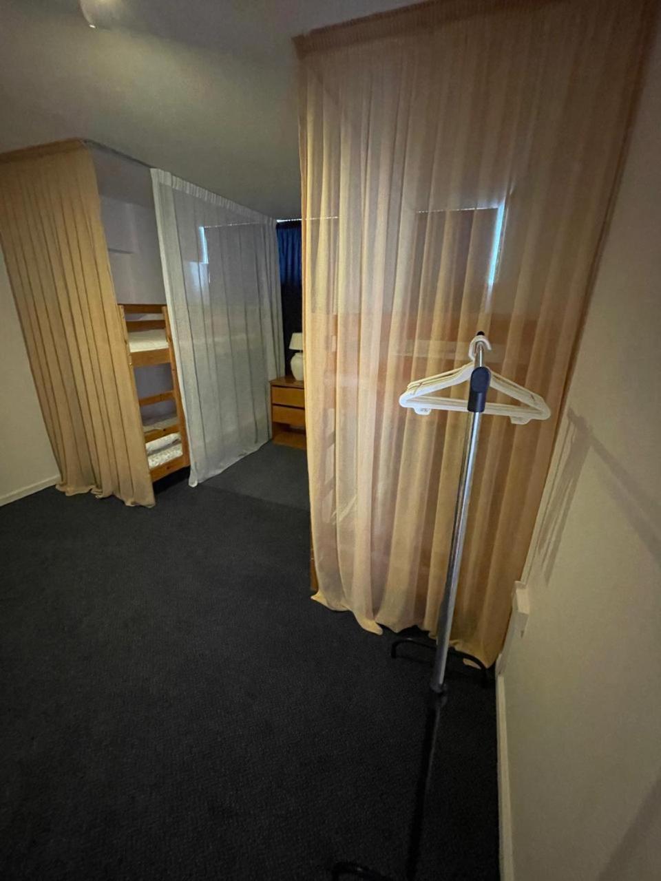 Premium Hostel Marina Paphos Luaran gambar